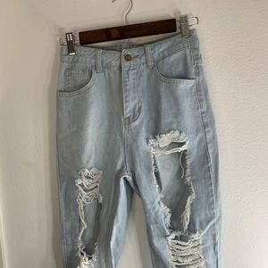 SHEIN light ripped jeans never worn size XS